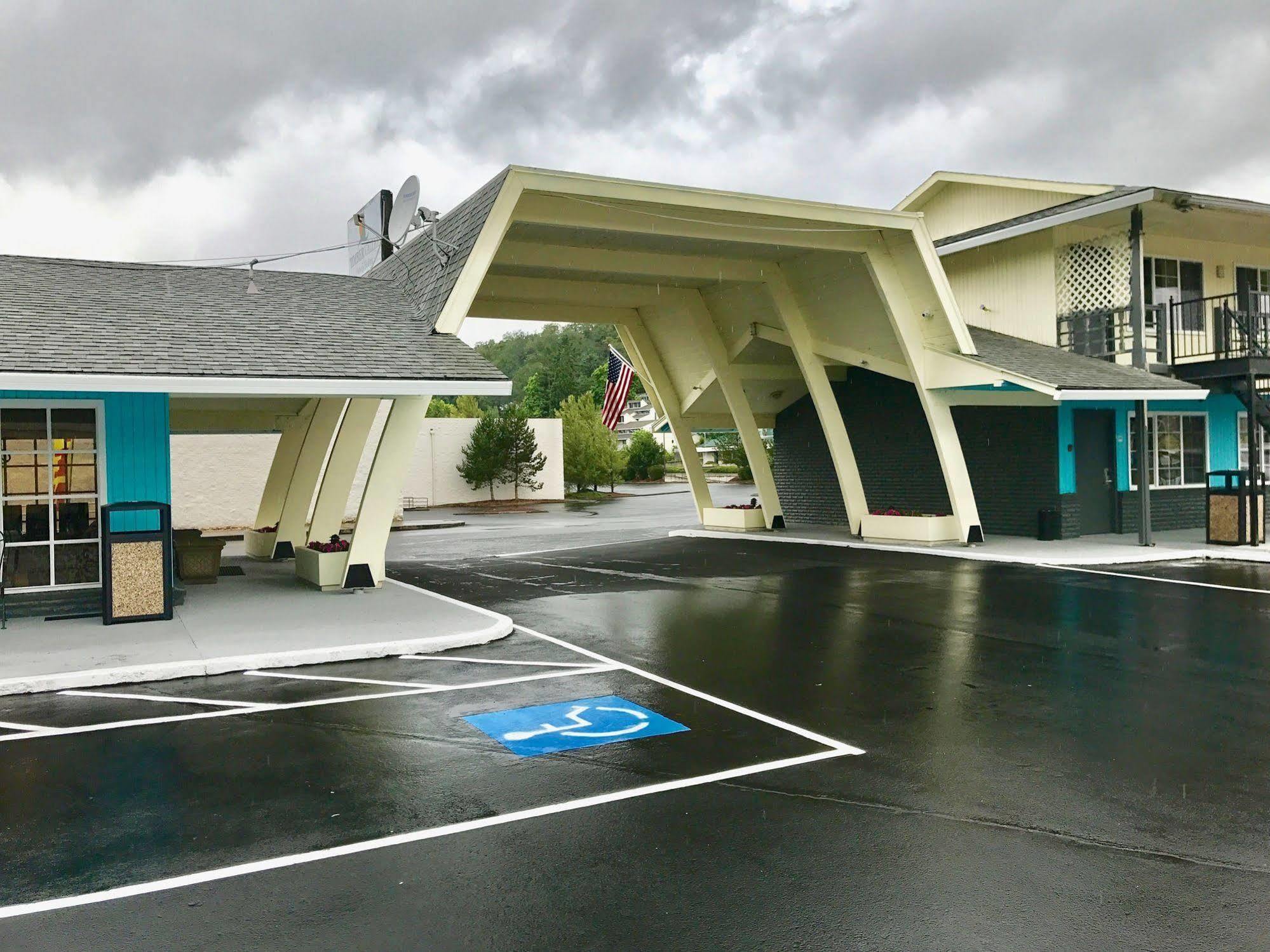 Rosewood Inn & Suites Roseburg Dış mekan fotoğraf
